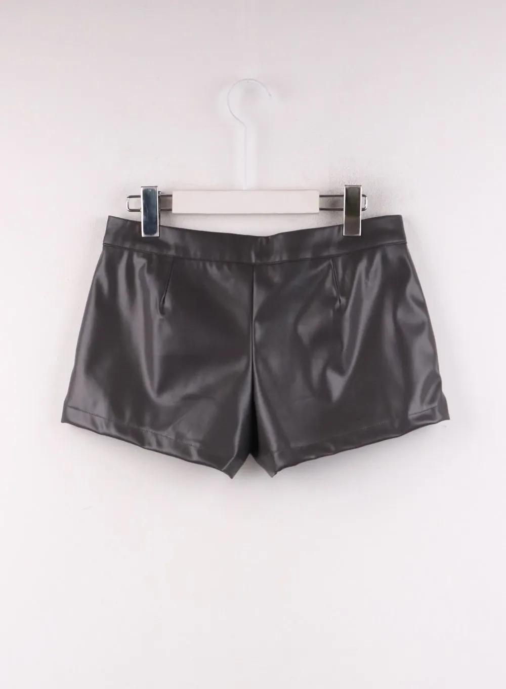 Low Rise Faux Leather Shorts CF401