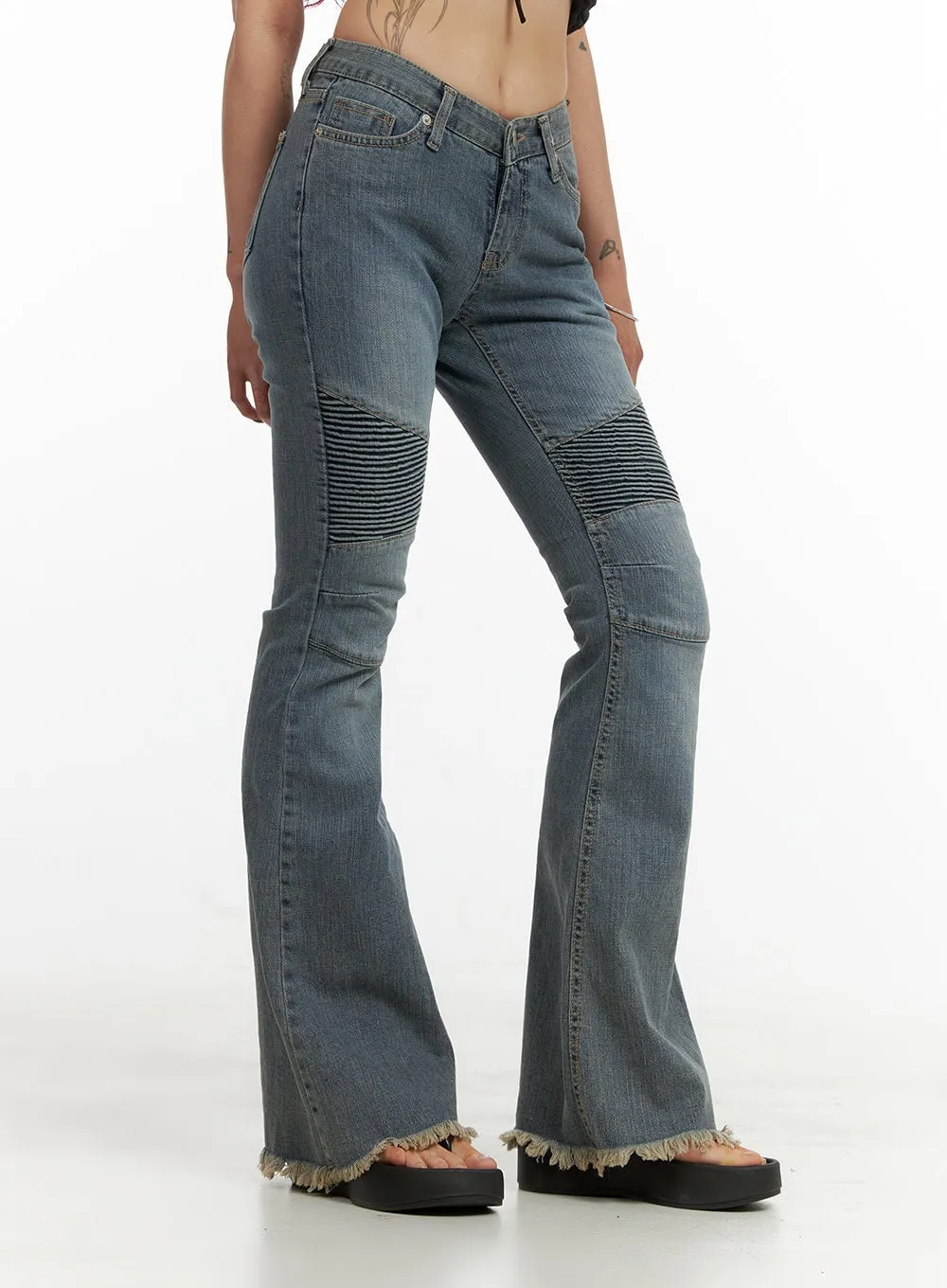 Low Rise Slim Bootcut Jeans CY430