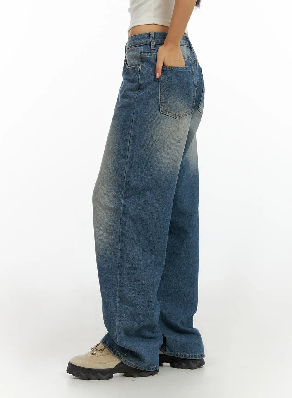 Washed Low Rise Baggy Jeans IL409